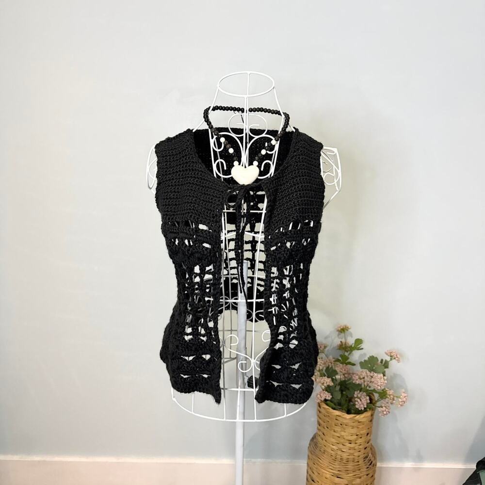 Gorgeous hand crocheted vintage 70s style black vest pull over